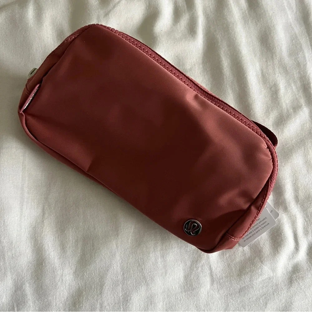 nordstrom lululemon bag Lululemon Fanny Pack 2018 I Wore Lululemon's Everywhere Belt Bag Nonstop  For Here's